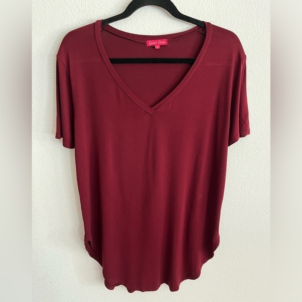 Emma’s Closet Basic V Neck Tee
